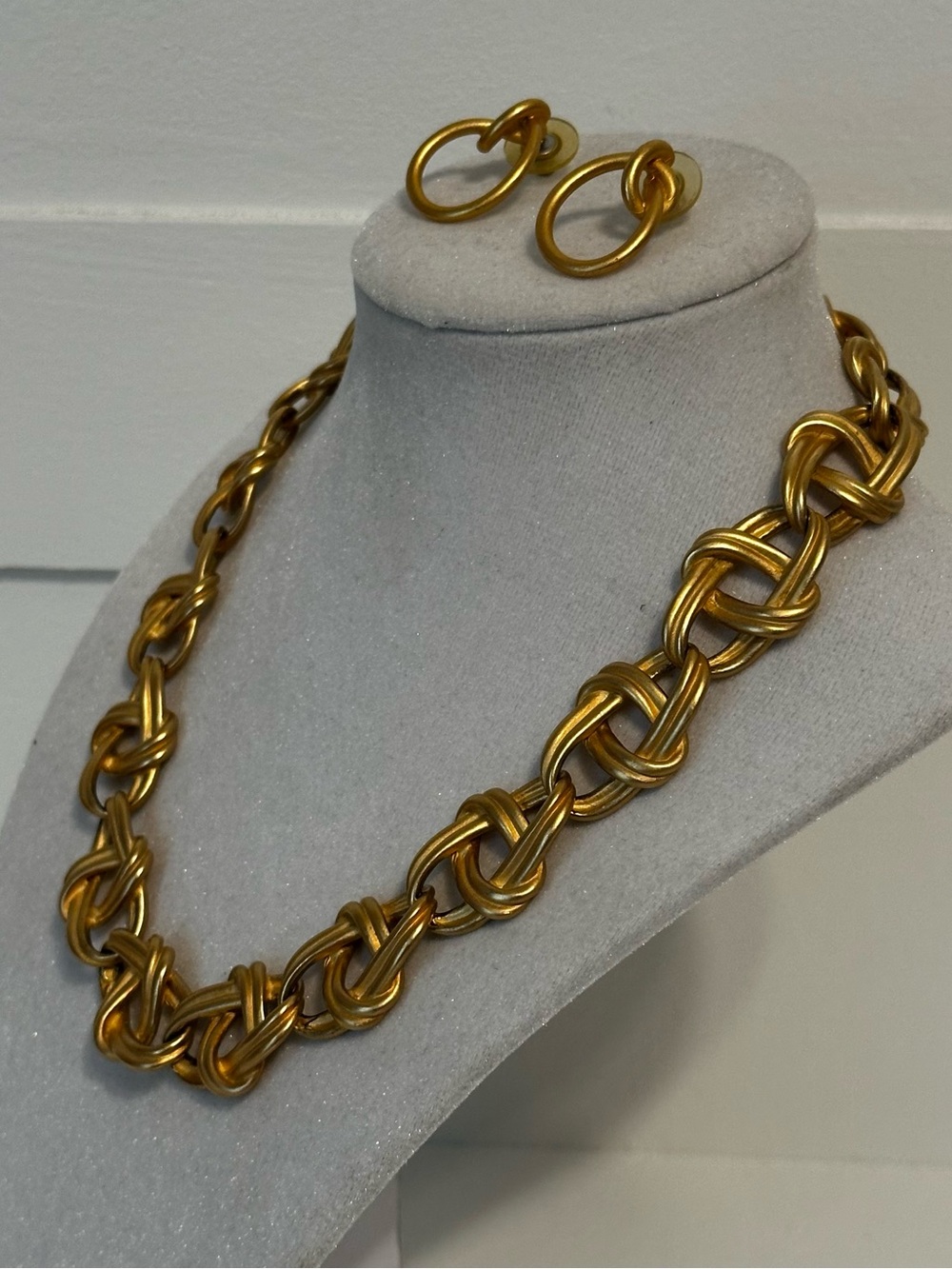 Vintage Erwin Pearl Chunky Gold Chain Link Choker Necklace 17” With Earrings - Picture 2 of 11